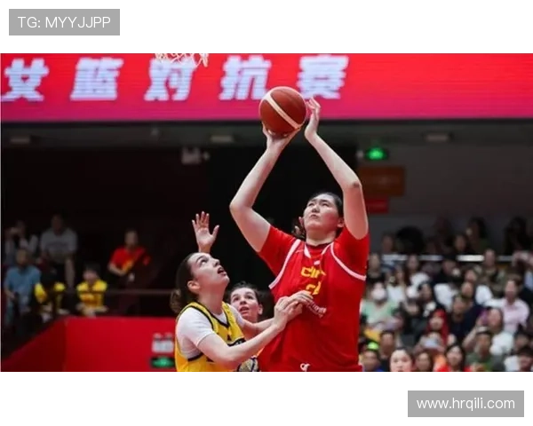 中国女篮三中锋合力47分冲击世界杯